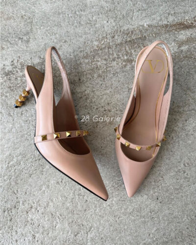Valentino Rose Cannelle Leather Rockstud Slingback Pumps S37