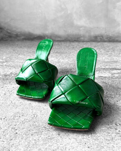 Bottega Veneta Candy Green Intrecciato Pumps