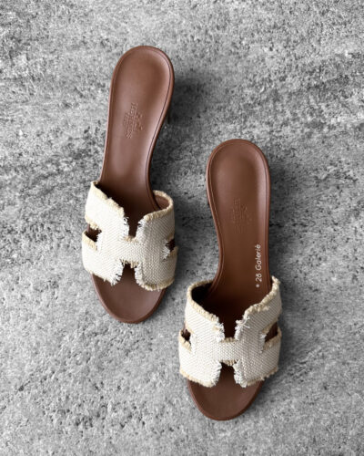 Hermes Beige Femme Oasis en Toile Fabric Slide Sandal