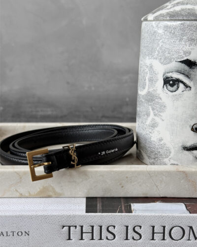 Saint Laurent 1cm Black Cassandre Belt in Calfskin Leather and Gold Hardware