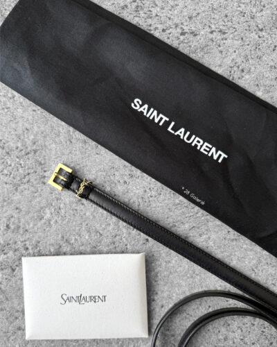 Saint Laurent 1cm Black Cassandre Belt in Calfskin Leather and Gold Hardware