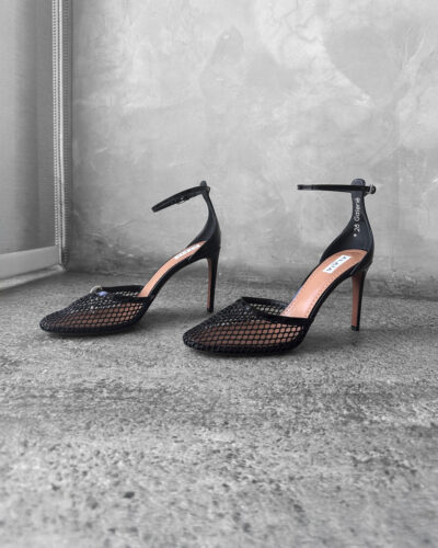 Alaia black High Fishnet Pumps in Mesh
