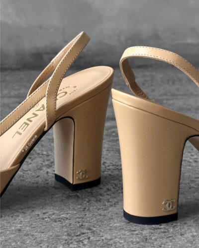 Chanel Beige/Black 3.5” heel Slingback size 36