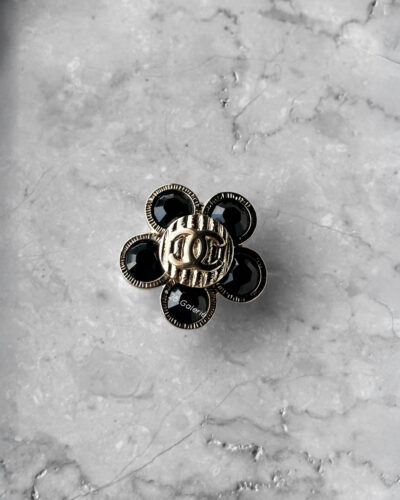 Chanel Vintage Black/Gold Flower Pin Brooch