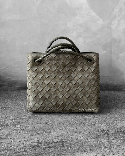 Bottega Veneta Small Andiamo Top Handle Bag in Cypress Intrecciato suede. A refined, structured silhouette showcasing timeless craftsmanship and elegance.