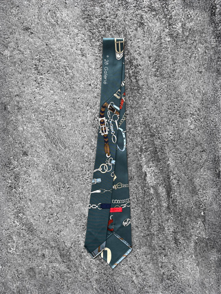 Hermes Les Chevaux Dechaines Tie - Ardoise CLair Corail Gris